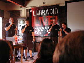 LugRadio 2006: Jono, Aq (both now beardless), Ad and Matt say tubby bye bye. Jono, Aq (both now beardless), Ad and Matt say tubby bye bye.