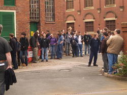 LugRadio 2007: Let us in, little piggies! Let us in, little piggies!